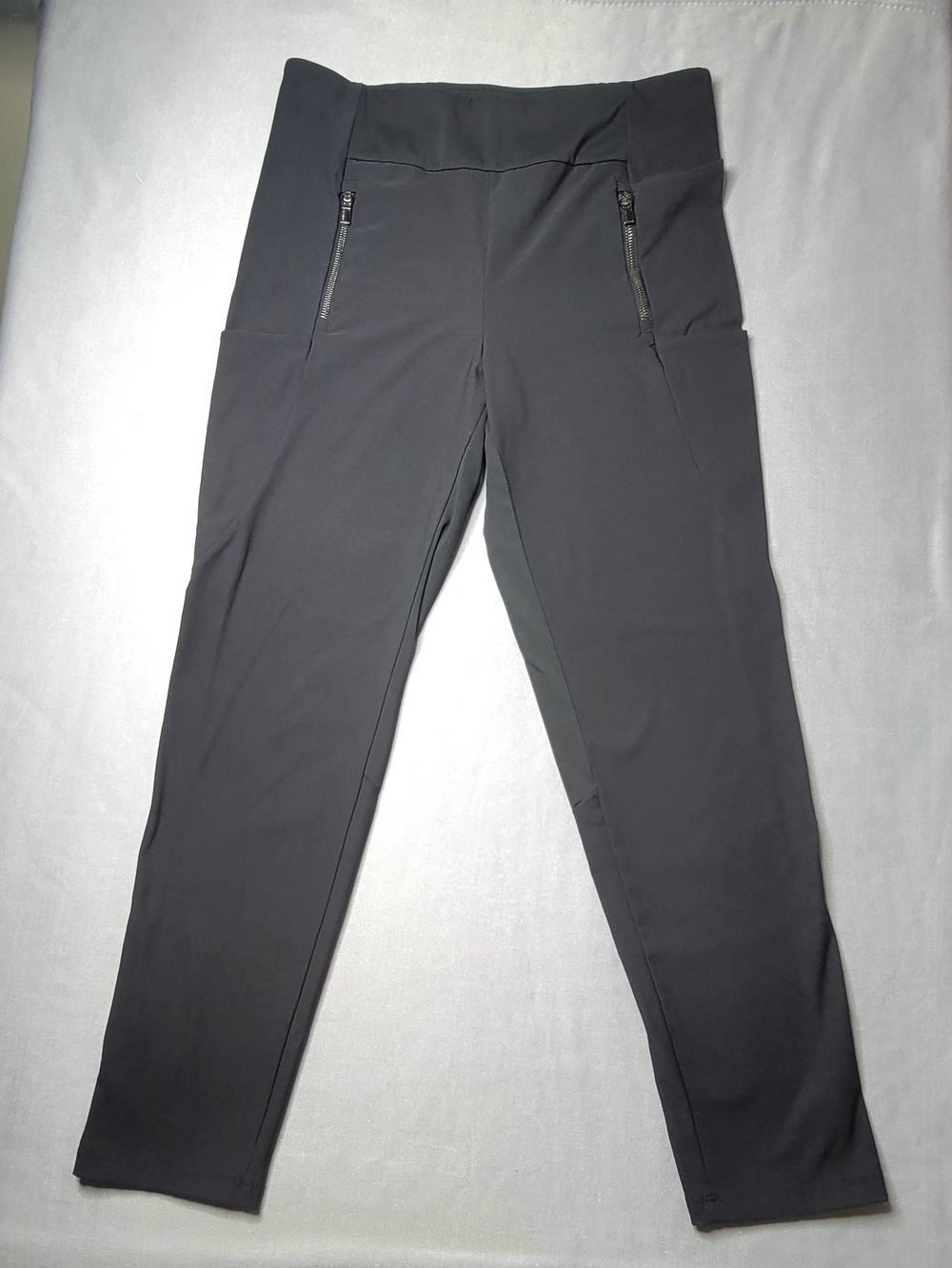 Athleta Womens Leggins Black Performance Joggers with Zip Pockets Size 12
